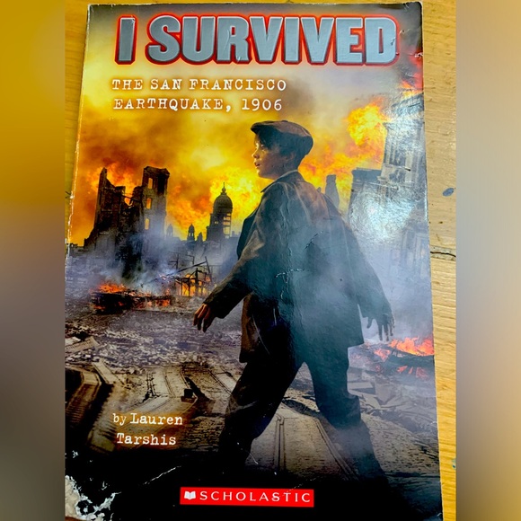 Scholastic I survived books - Picture 5 of 6